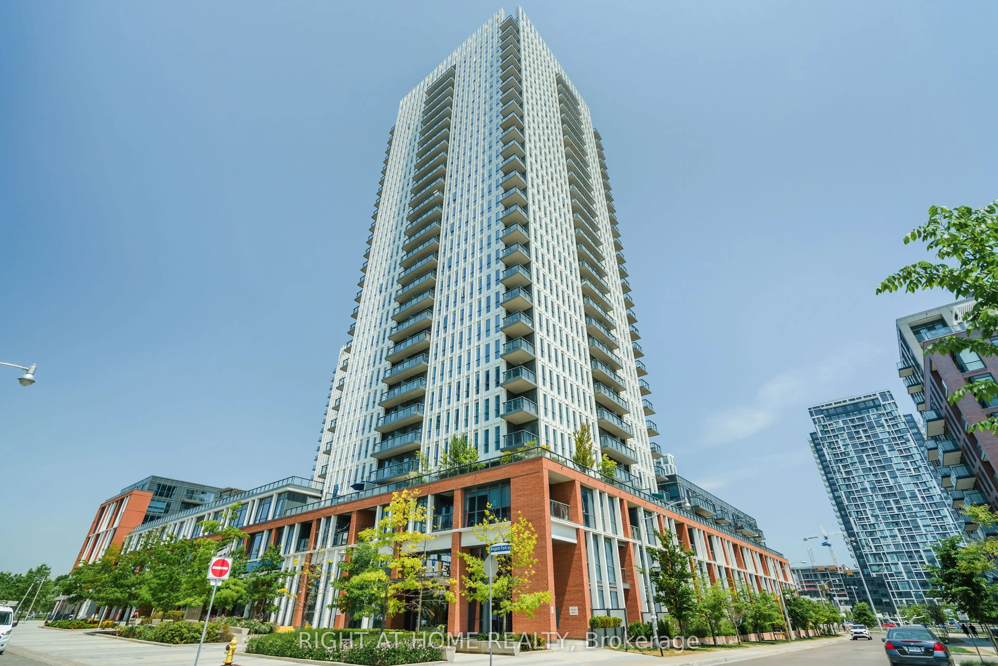 Property For Lease | C13722412