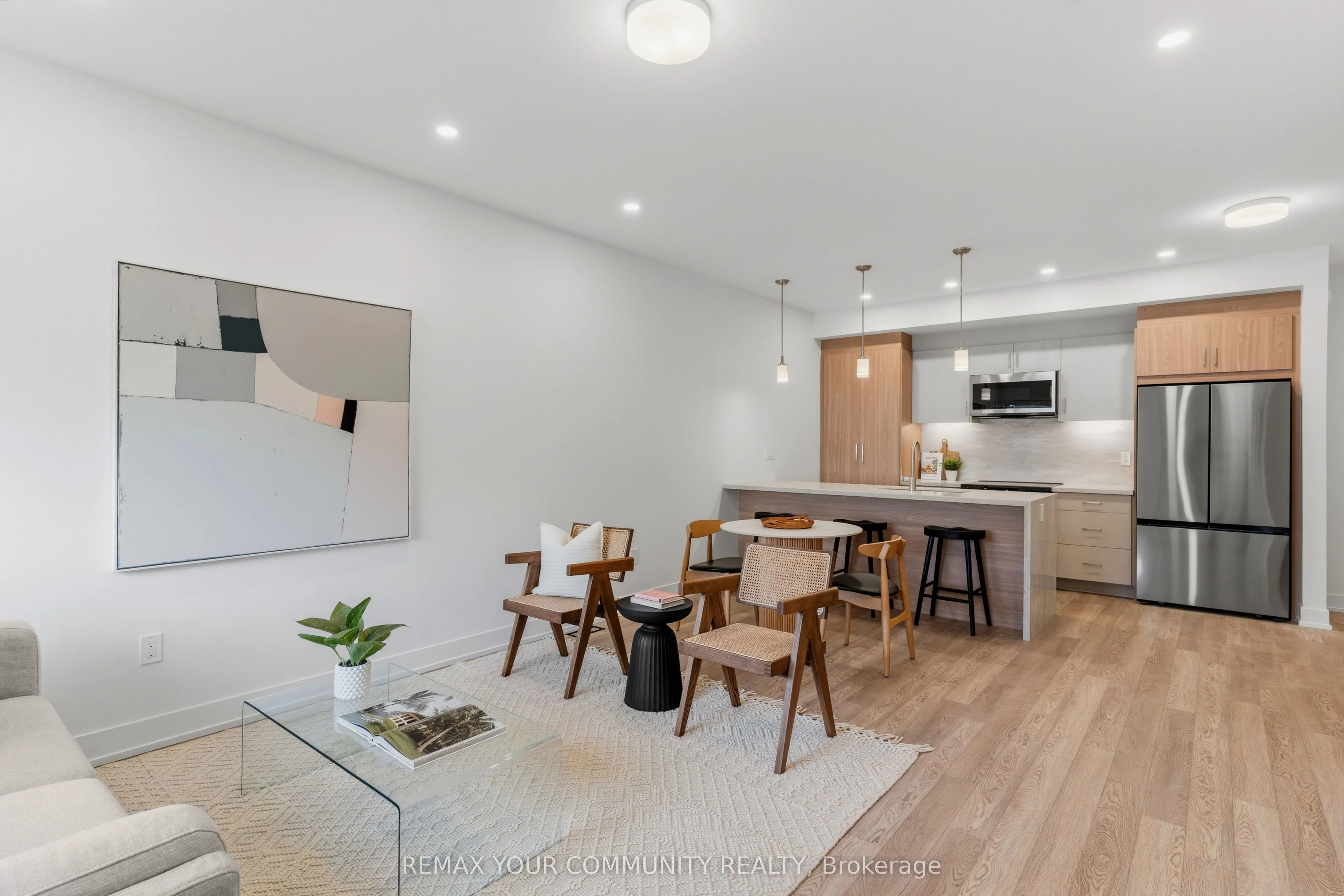 Detached Home For Lease | C13722702