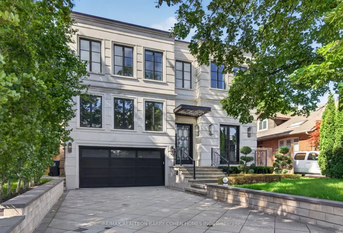 154 Yonge Boulevard, Toronto C04, ON M5M 3H4