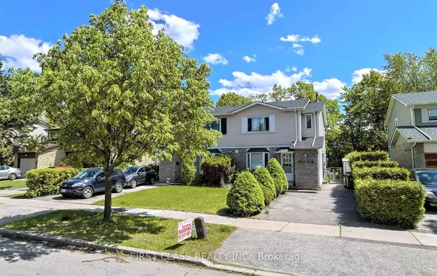 Semi-Detached Home For Lease | C13724344