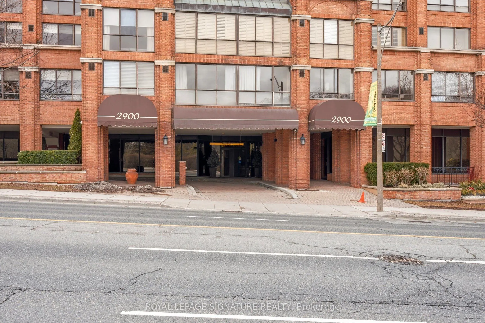 Office For Sale | C13728096
