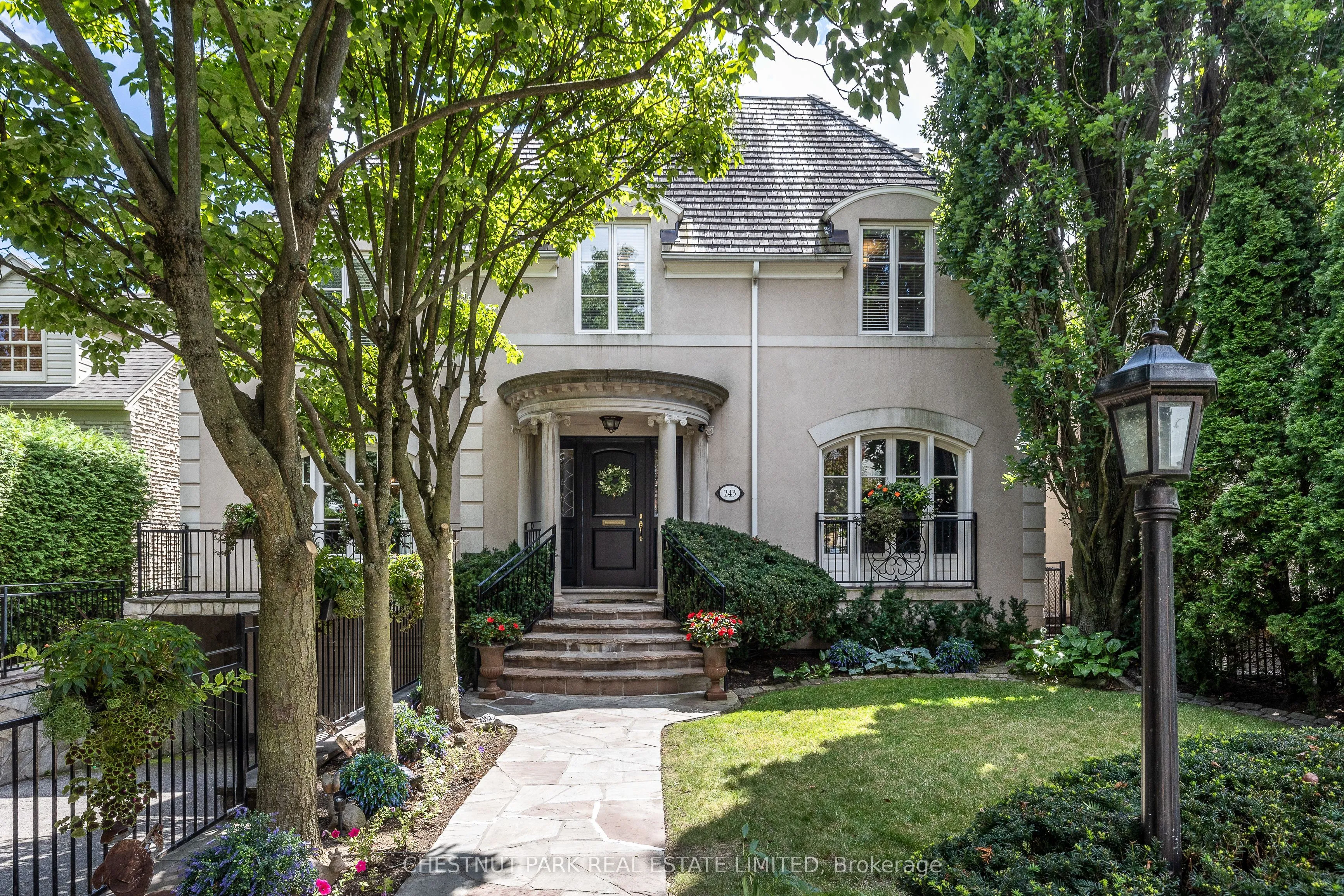 Detached Home For Sale | C13728136