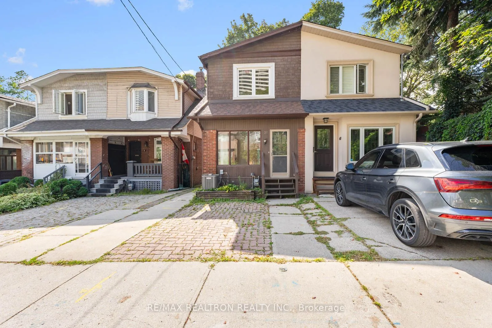 Semi-Detached Home For Lease | C13731514
