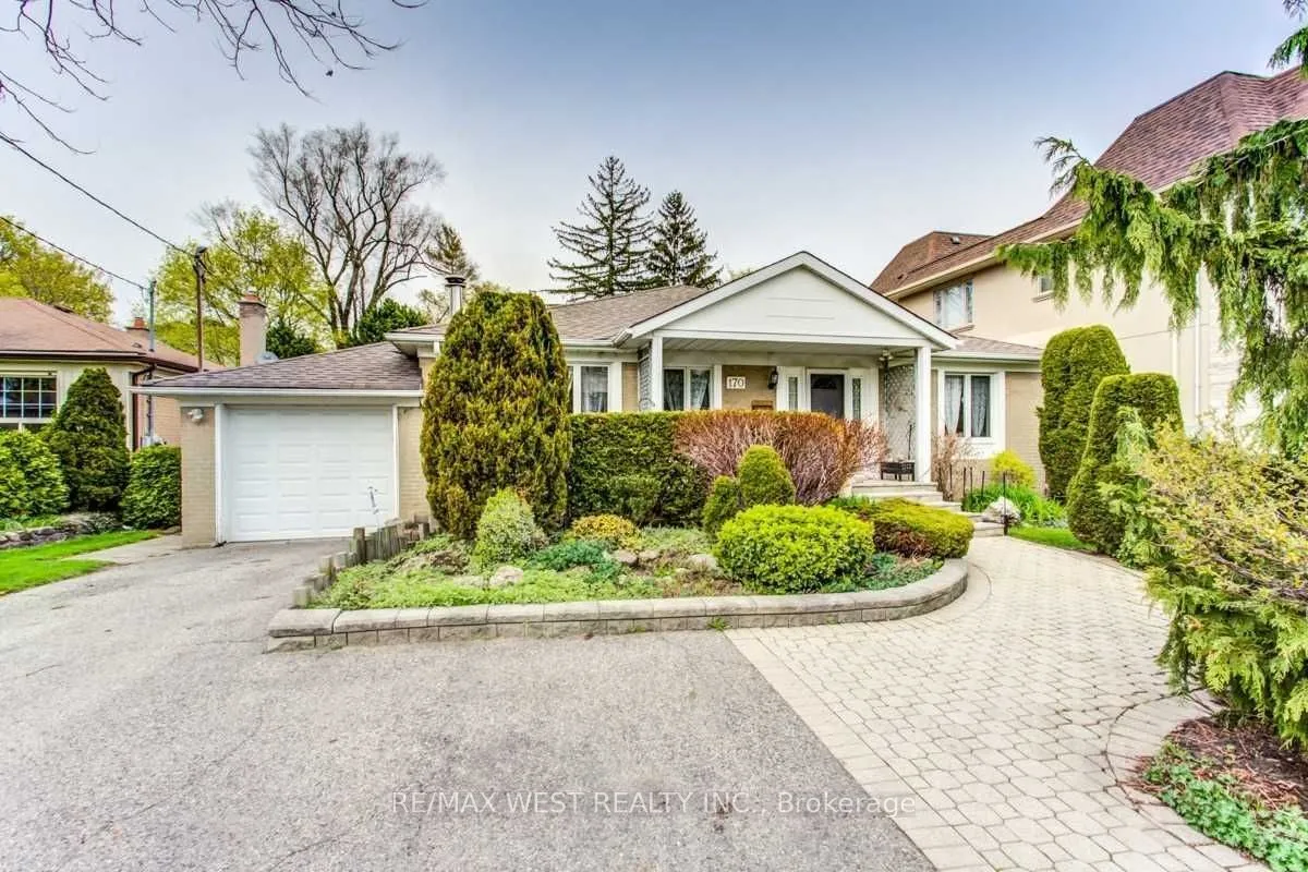 Detached Home For Sale | C13734248