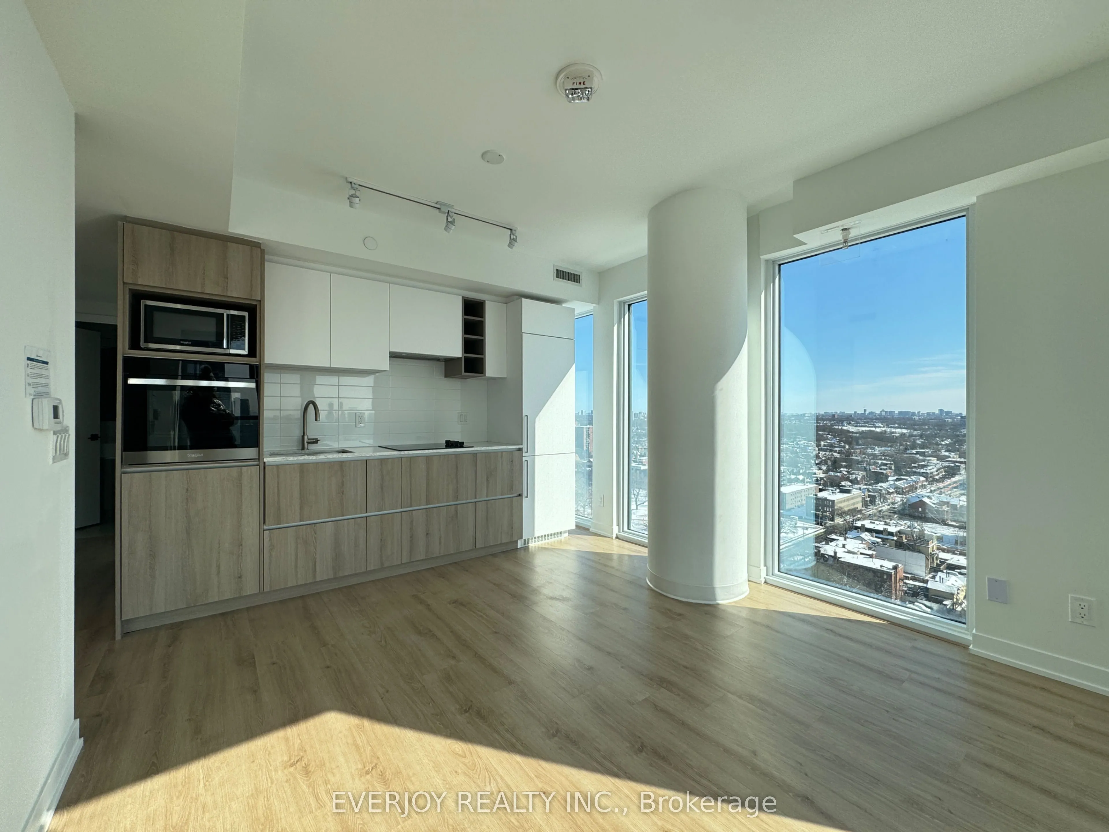 Property For Lease | C13734870