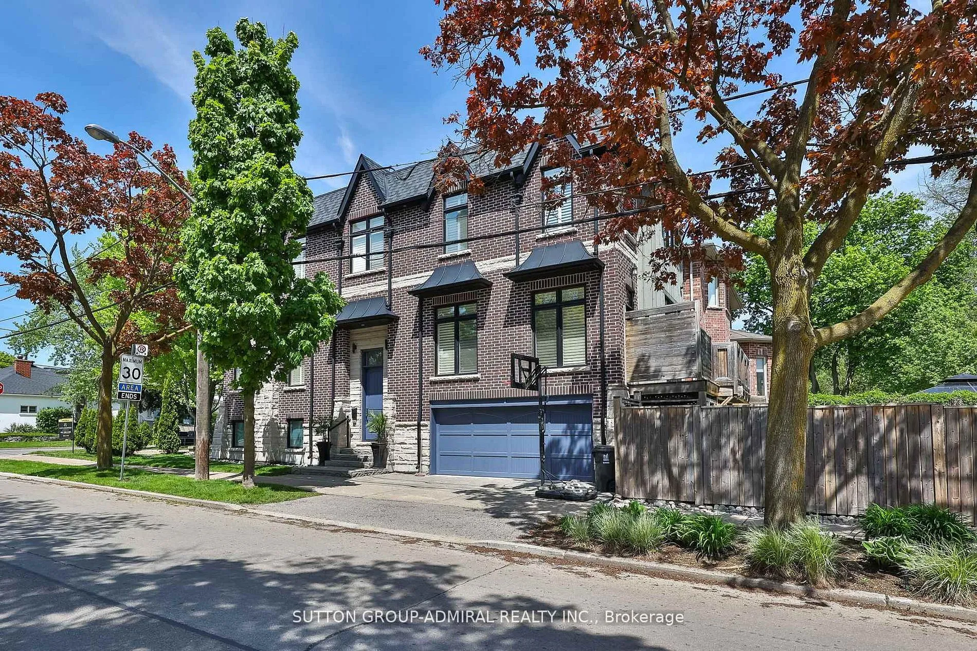 Detached Home For Sale | C13735510