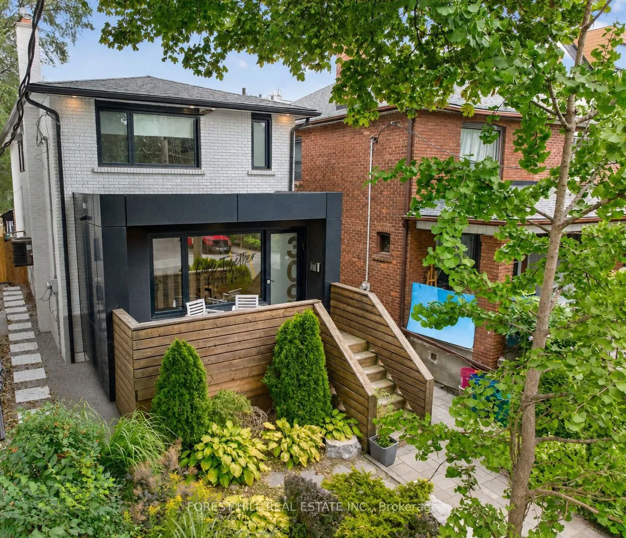 Detached Home For Sale | C13735906