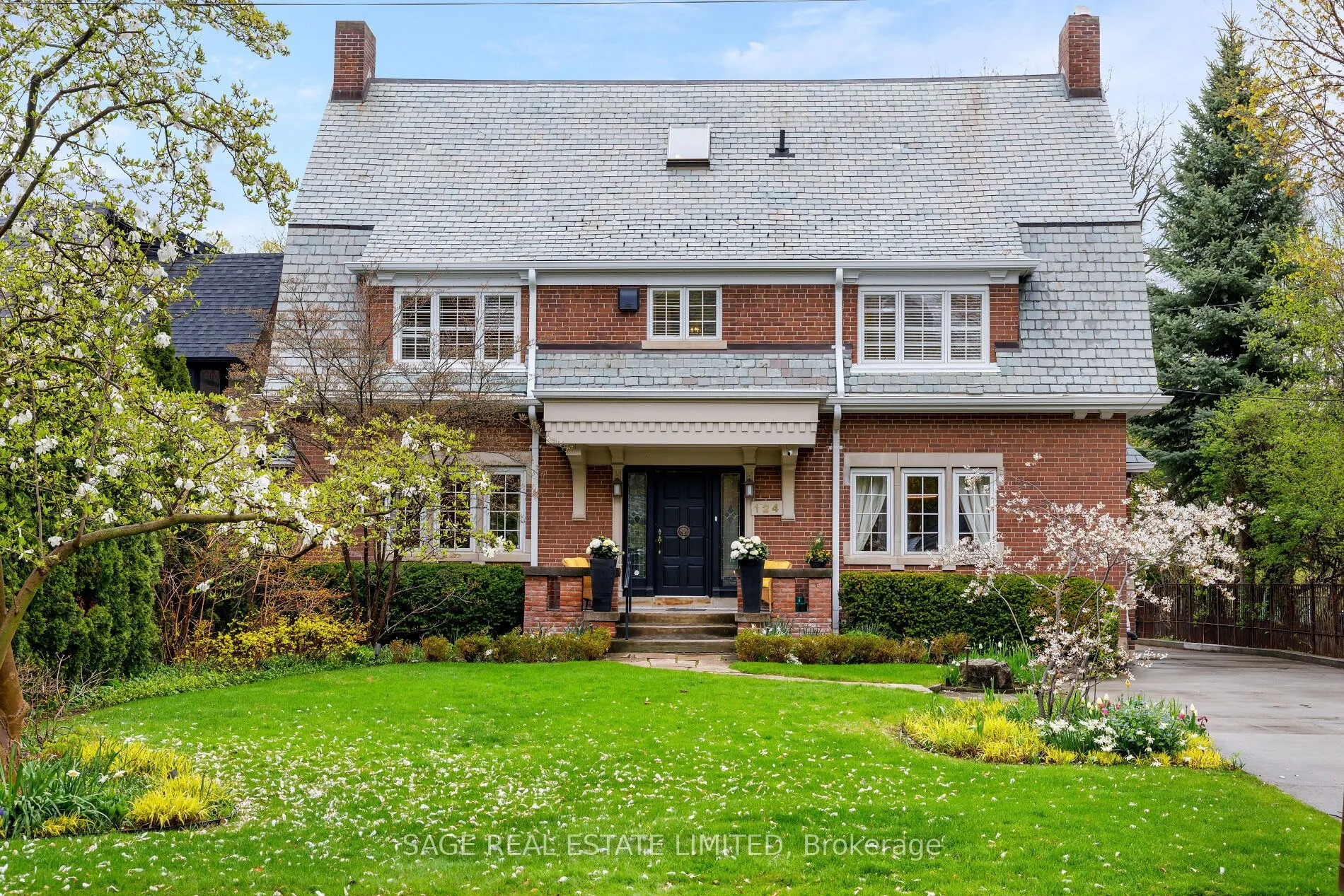 Detached Home For Sale | C13737564