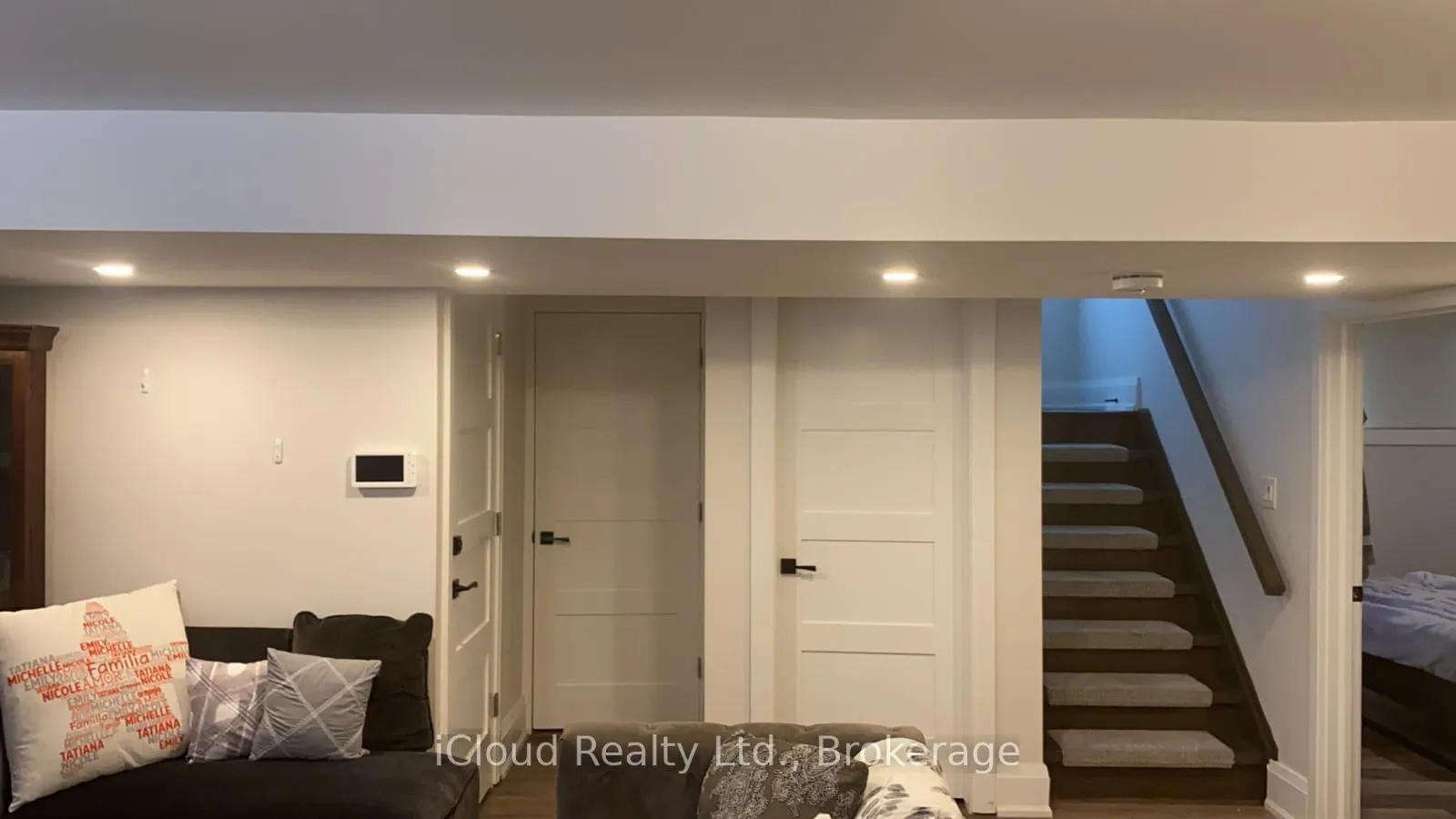 Detached Home For Lease | C13738182