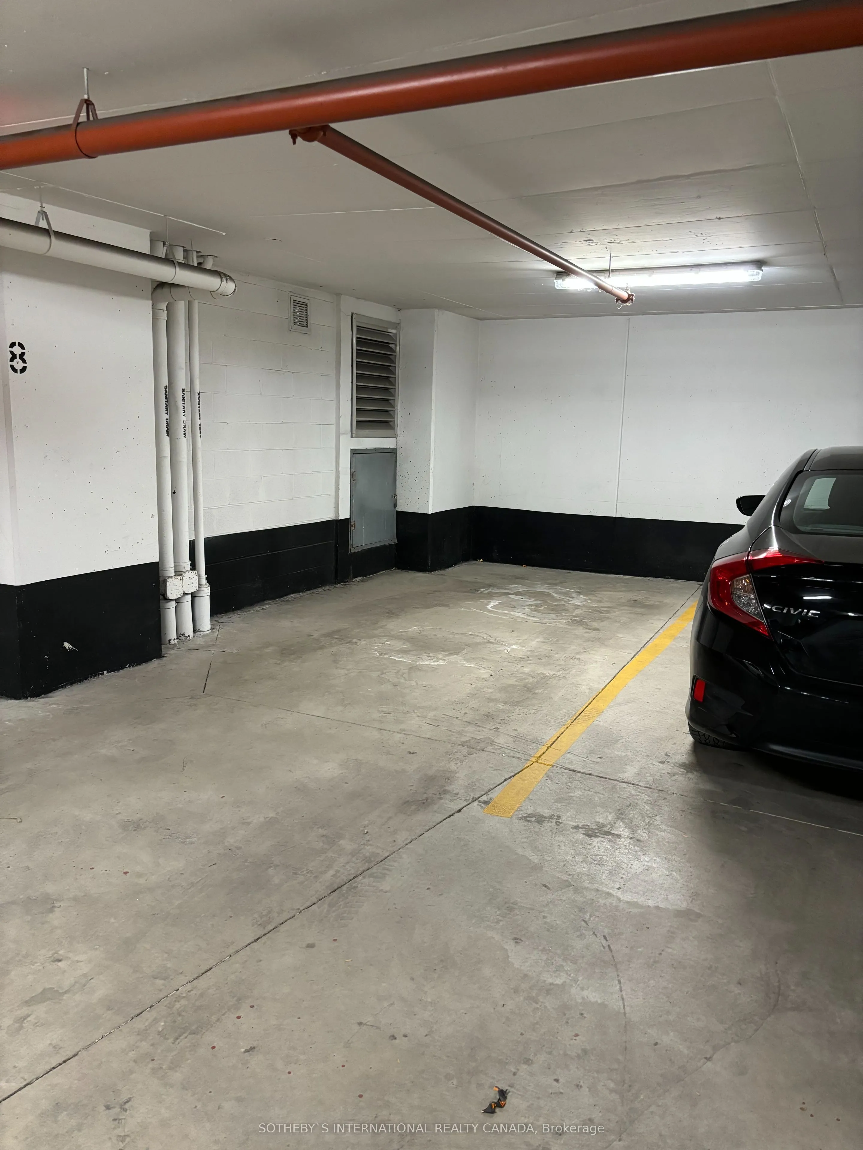 Parking Space For Lease | C13738370