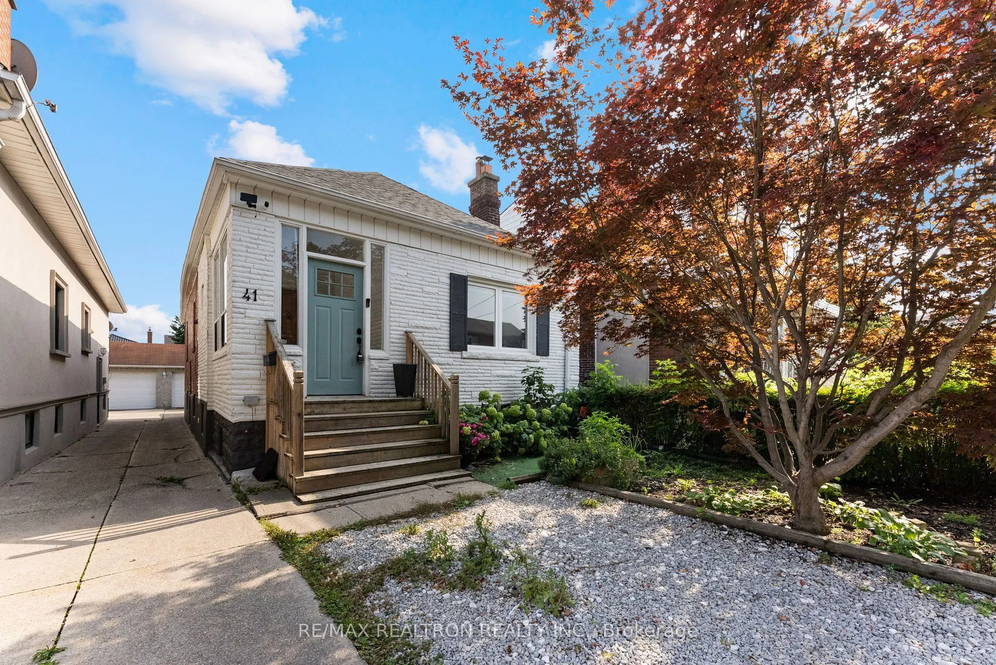 Detached Home For Sale | C13738572