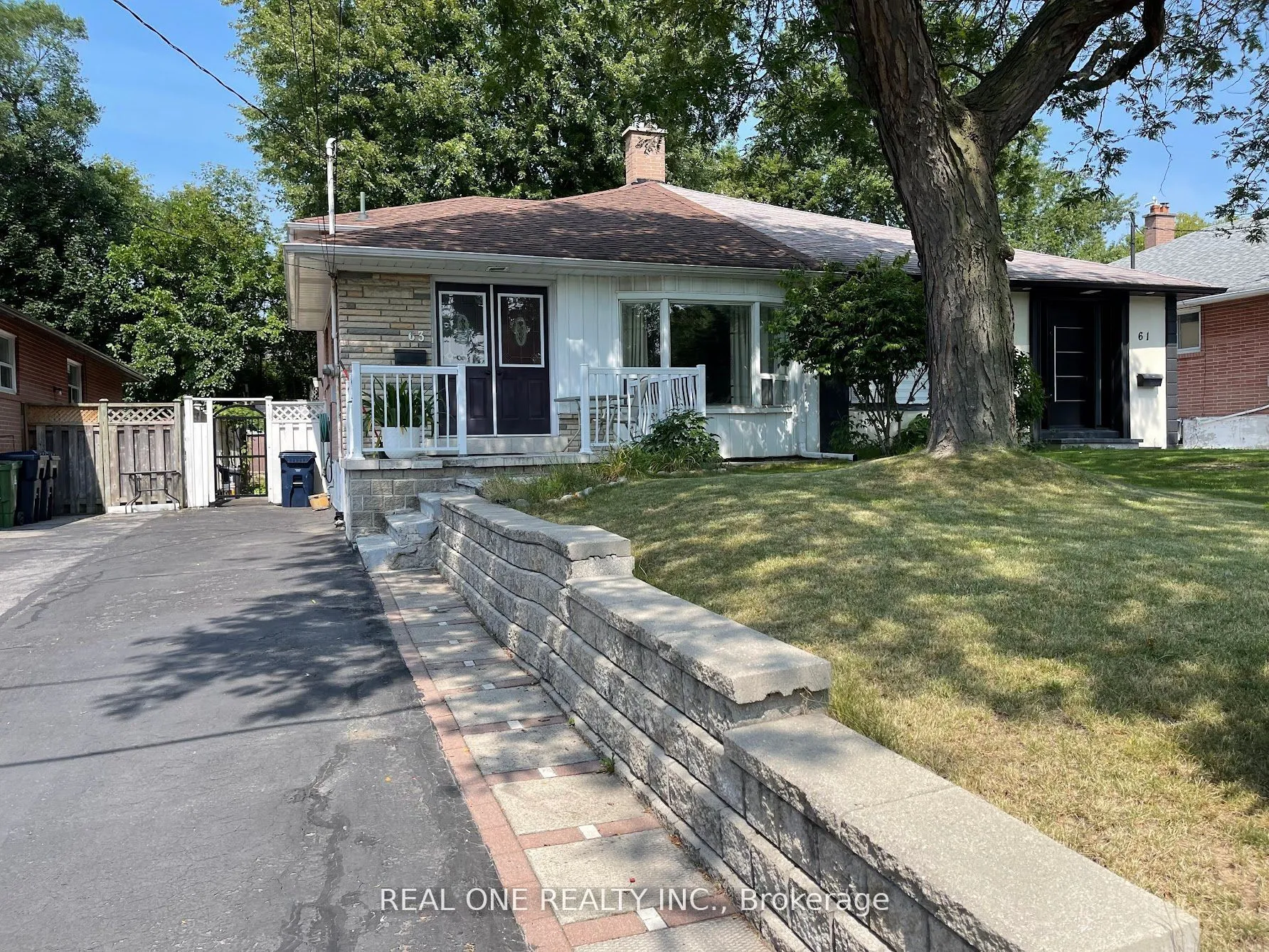 Semi-Detached Home For Lease | C13738702