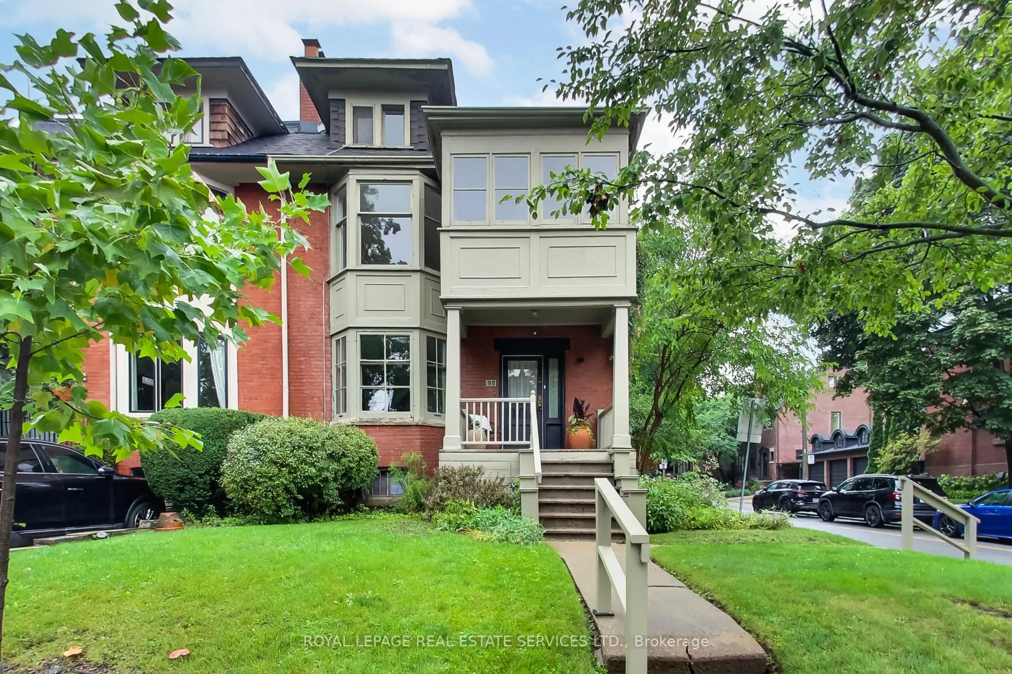 Semi-Detached Home For Sale | C13738884