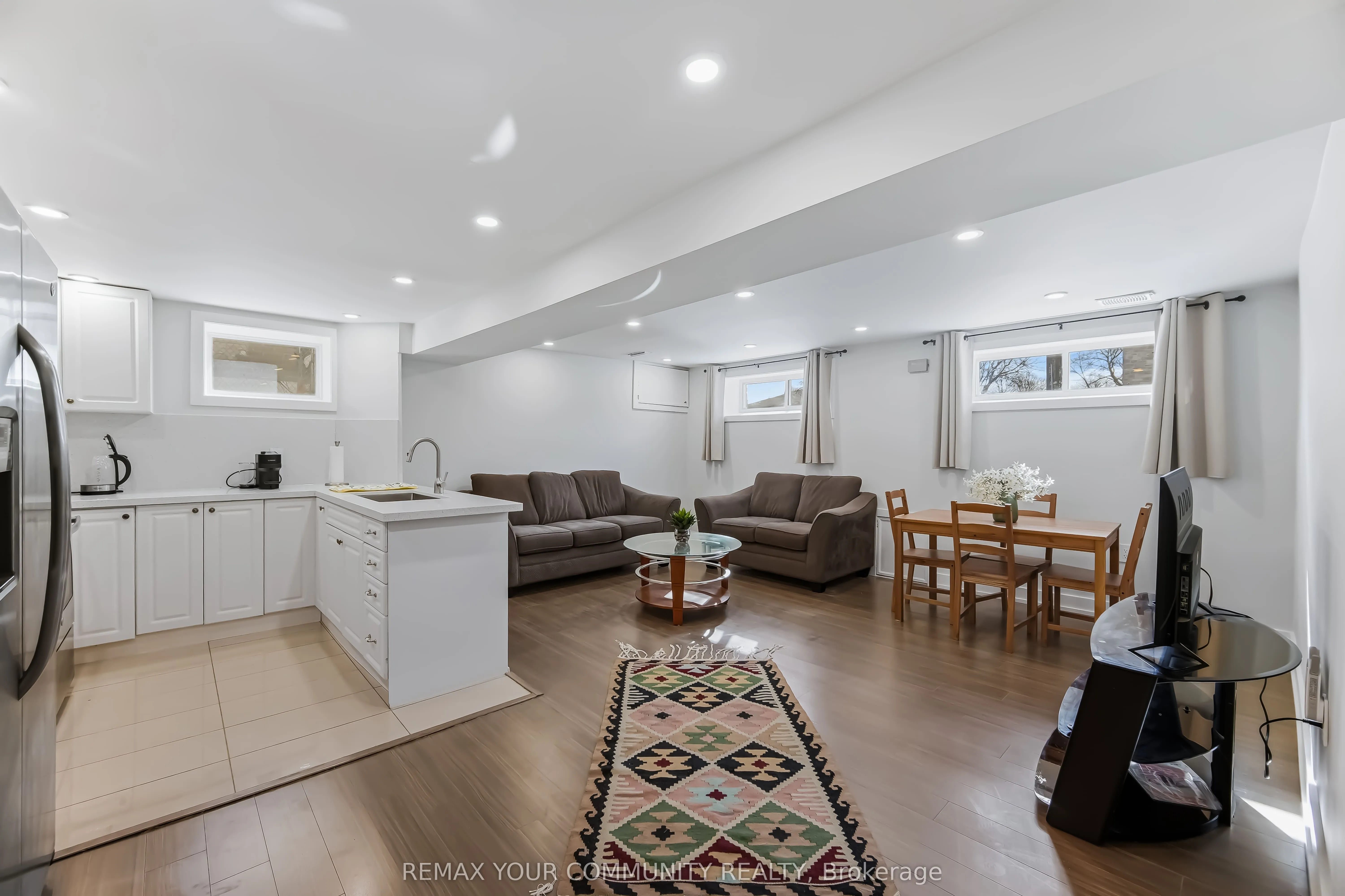 Detached Home For Lease | C13738924