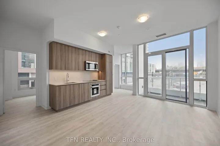 Living & Kitchen Area