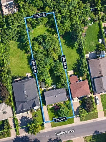 96 Caines Avenue, Toronto C07, ON M2R 2L3