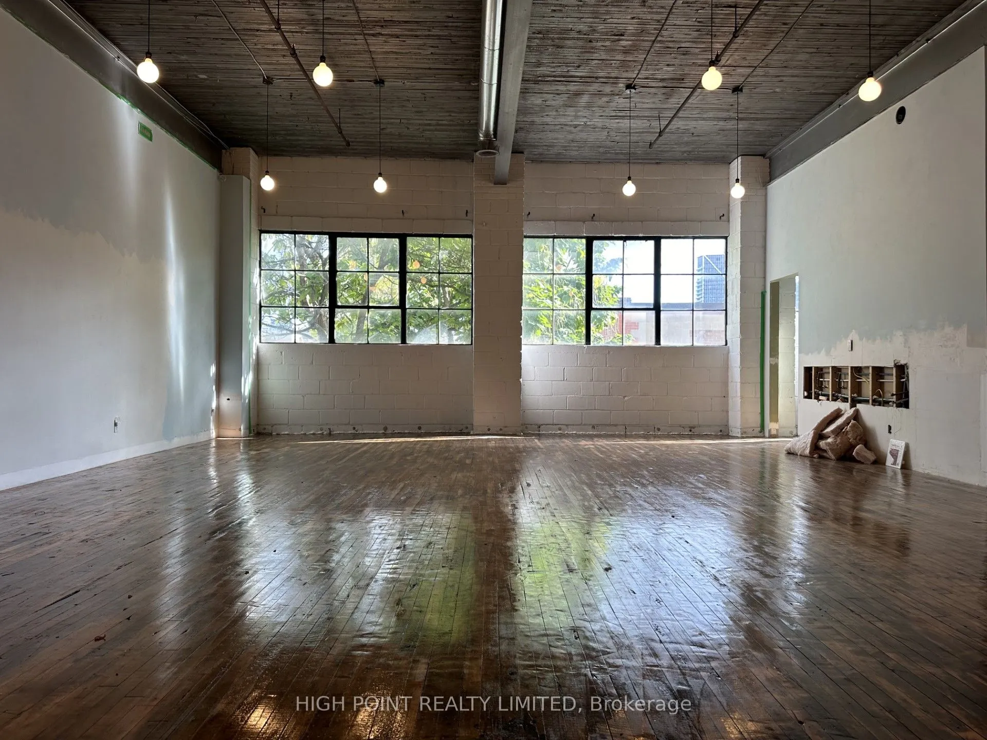 Office For Lease | C9240971
