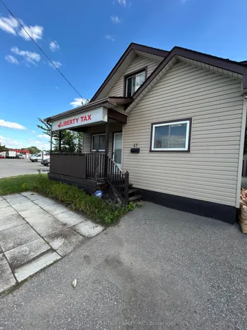 41  Bloor E Street, Oshawa, ON L1H 3L9