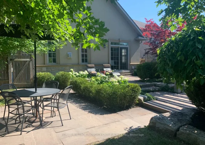 168  Twyn Rivers  Drive, Pickering, ON L1V 1E2