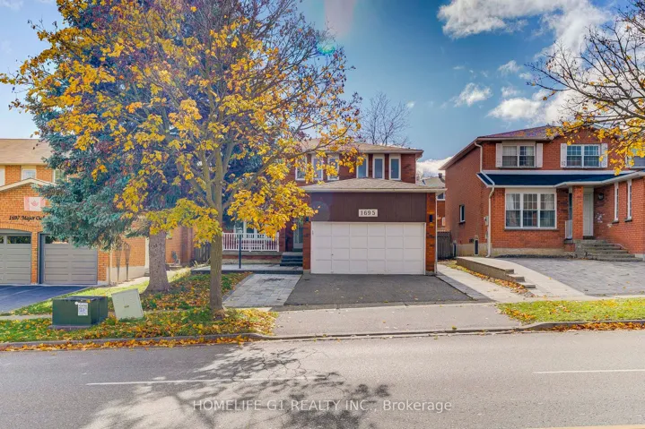 1695  Major Oaks  Road, Pickering, ON L1X 1X2