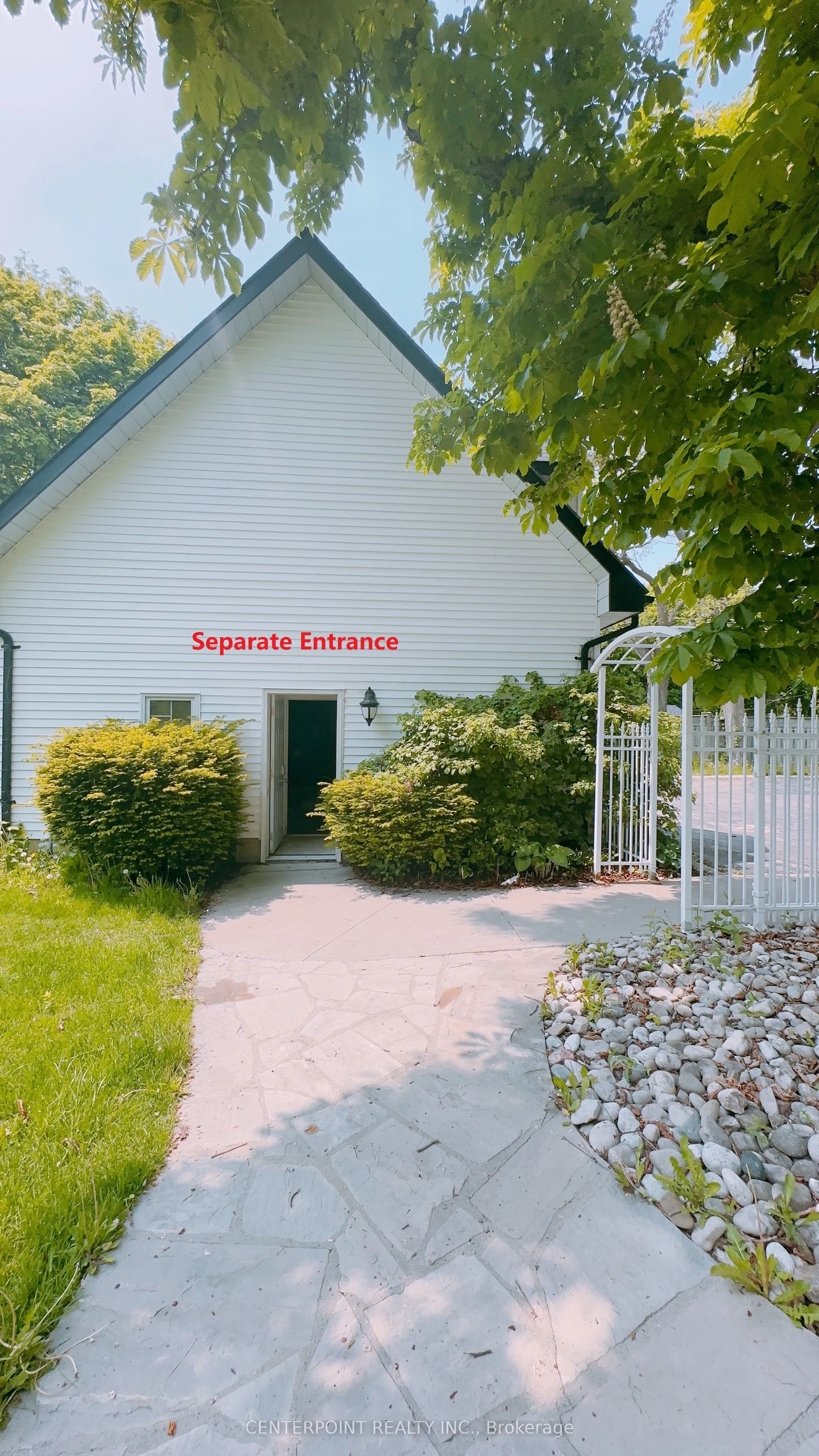 Detached Home For Lease | E12525182