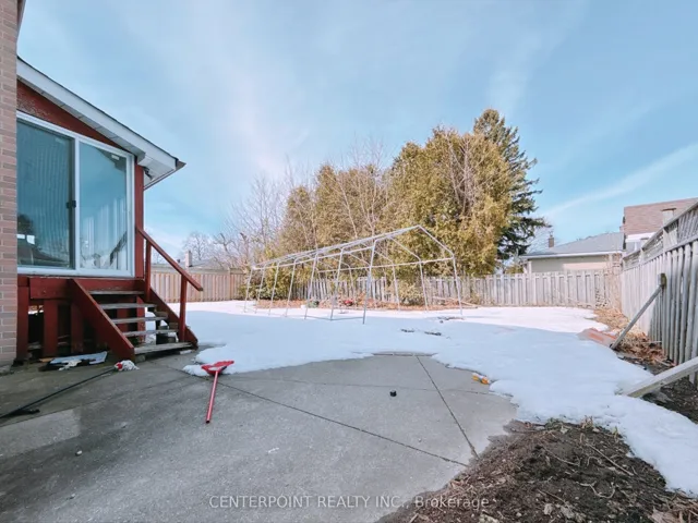 9 Oakmeadow Boulevard Apt 1, Toronto E09, ON M1E 4G2