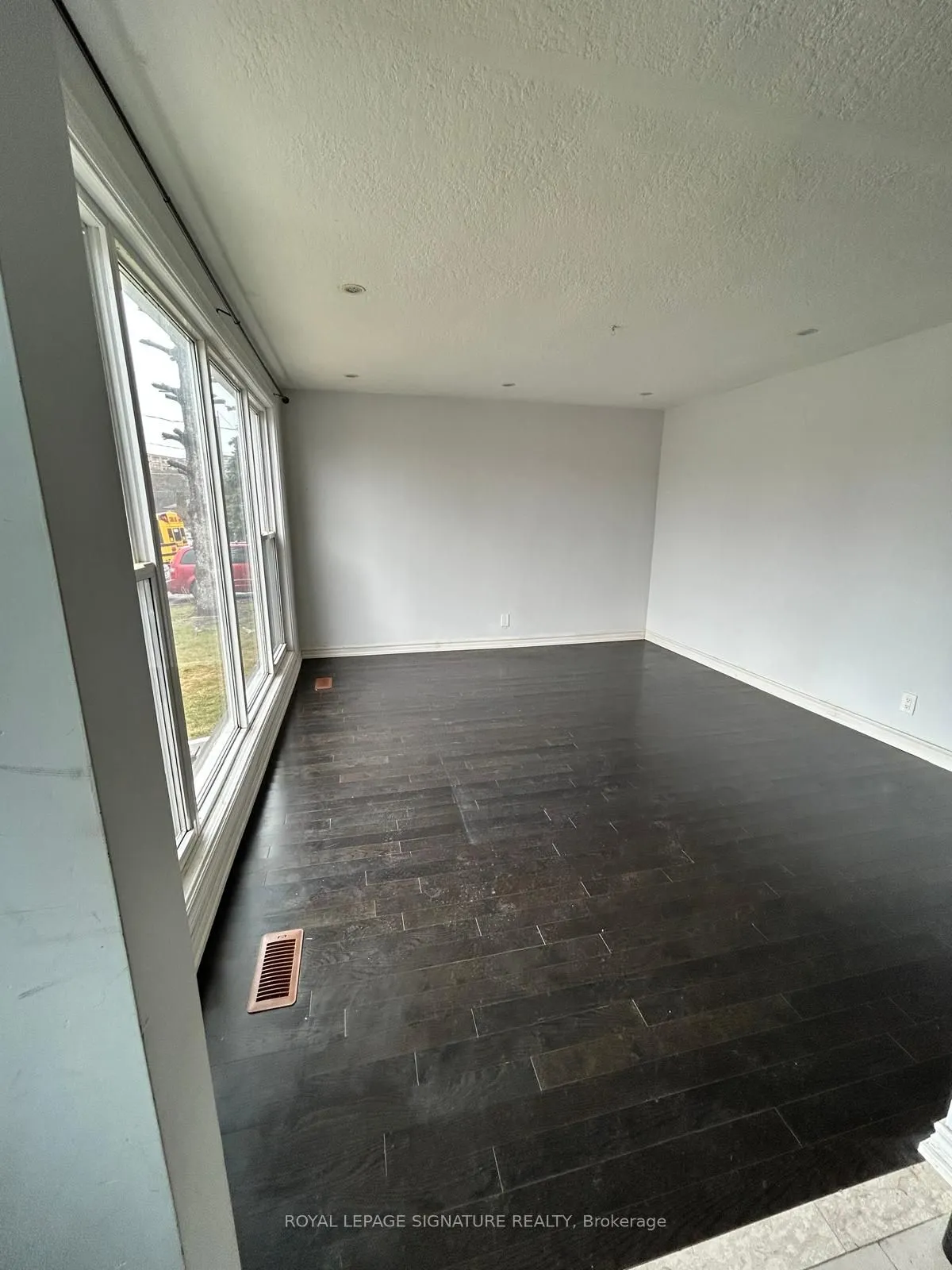 Detached Home For Lease | E12570062