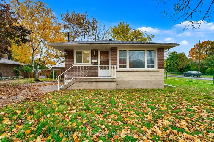 49  Beatrice W Street, Oshawa, ON L1G 3M6