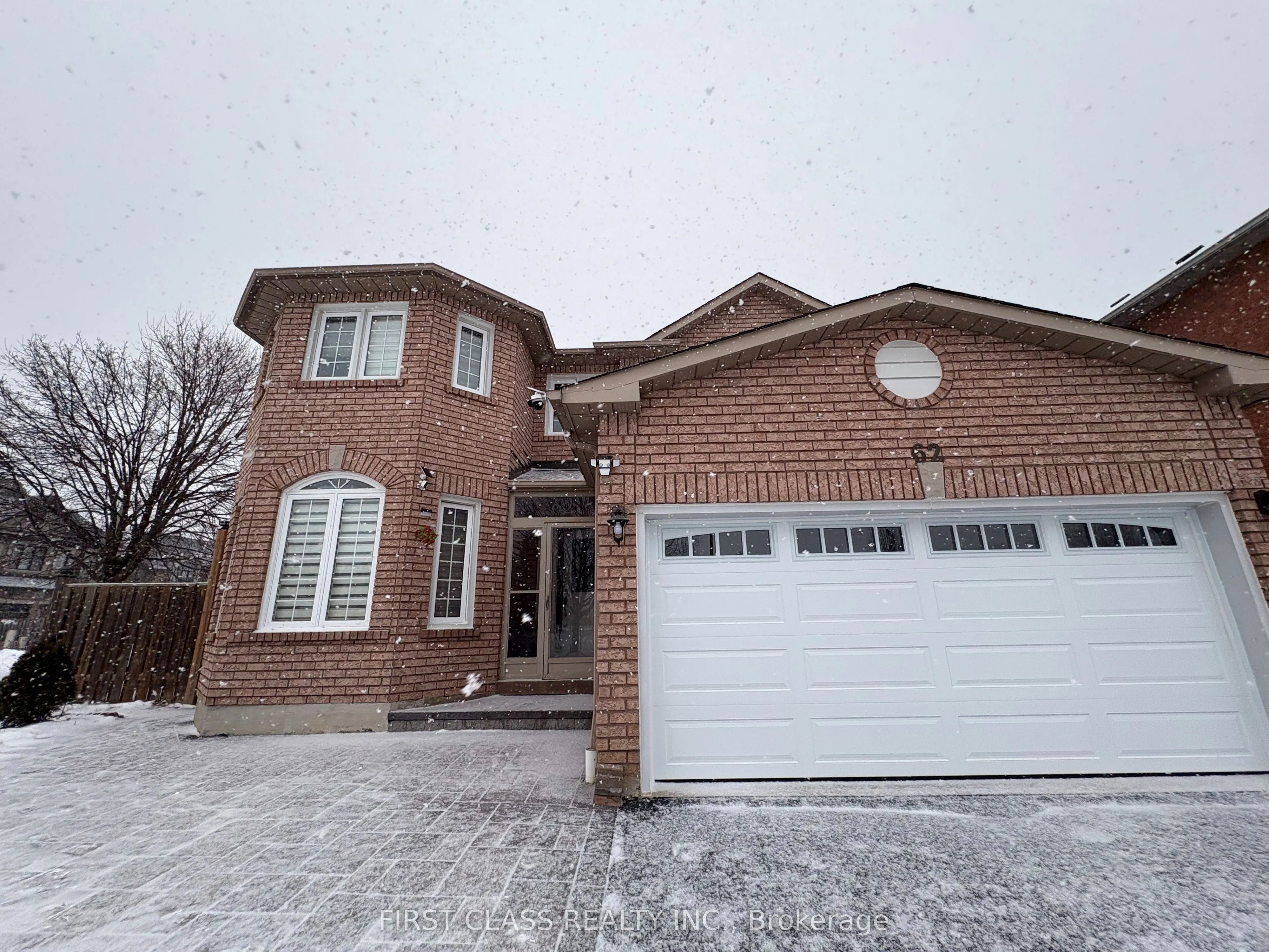 Detached Home For Lease | E12627912