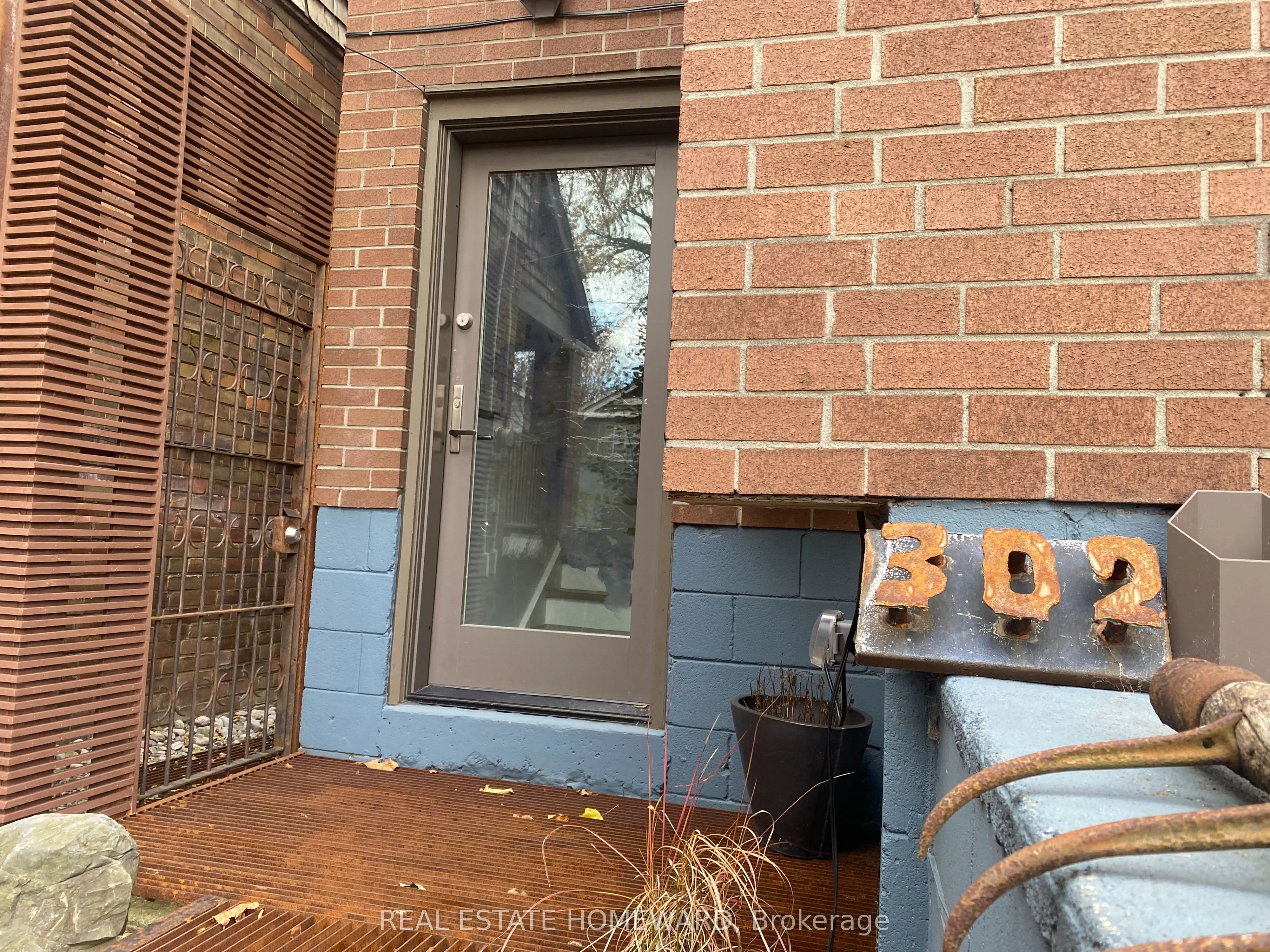 Detached Home For Lease | E12644188