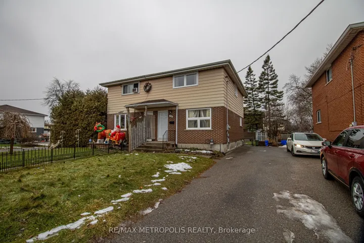 1098  Cedar  Street, Oshawa, ON L1J 3R9
