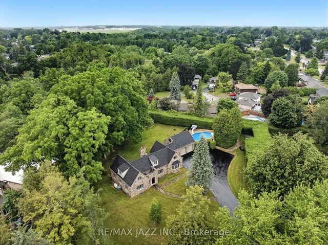 690  Bessborough  Drive, Oshawa, ON L1G 4H2