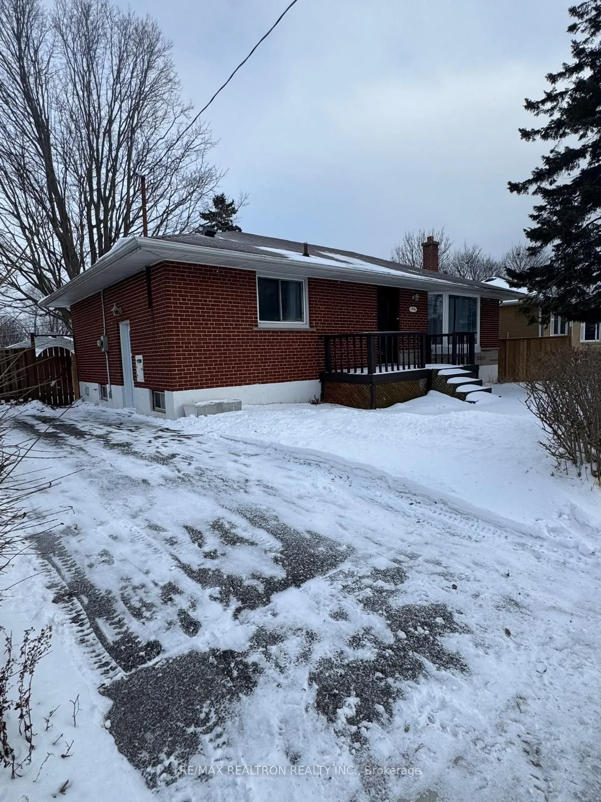 Detached Home For Lease | E12729308
