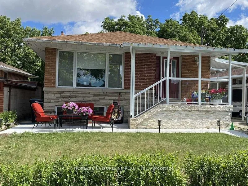 Detached Home For Lease | E12781150