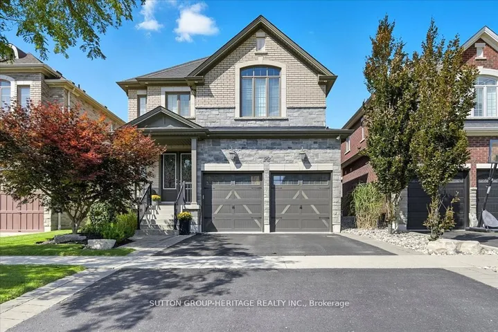 22  Glengowan  Street, Whitby, ON L1R 0K9
