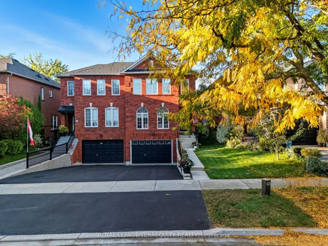 8  Vianney  Avenue, Toronto E04, ON M1L 4V4