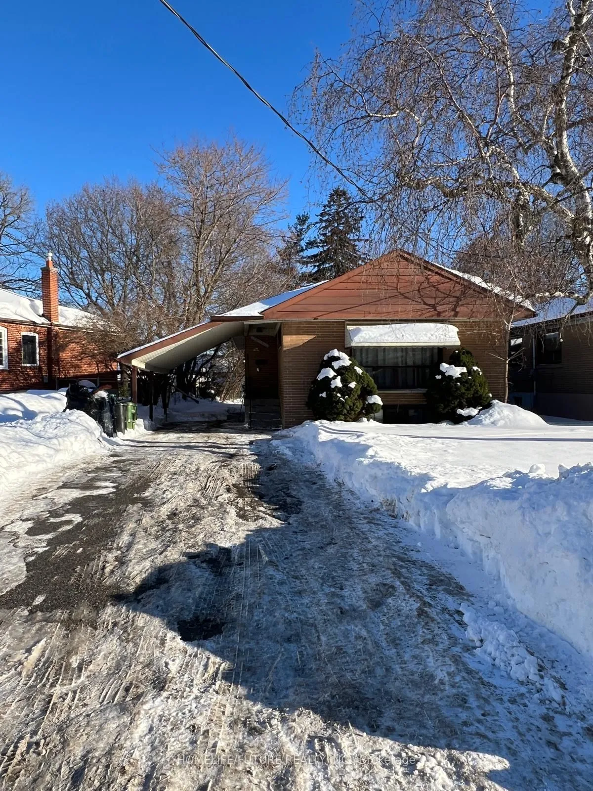Detached Home For Lease | E12800132