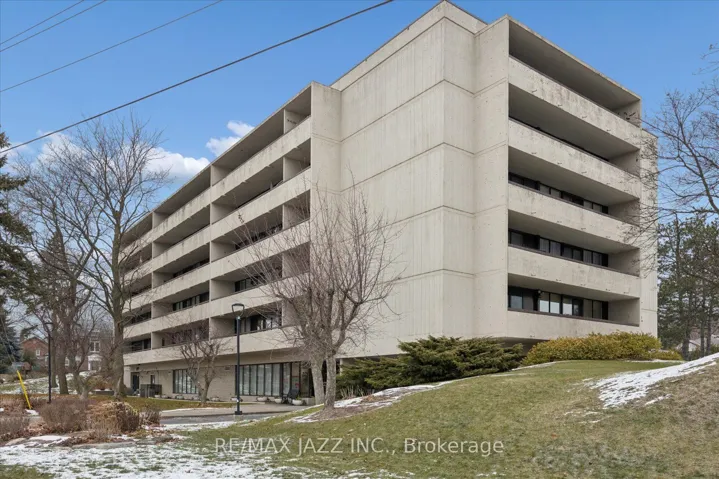 120  Elgin W Street, Oshawa, ON L1G 1S7