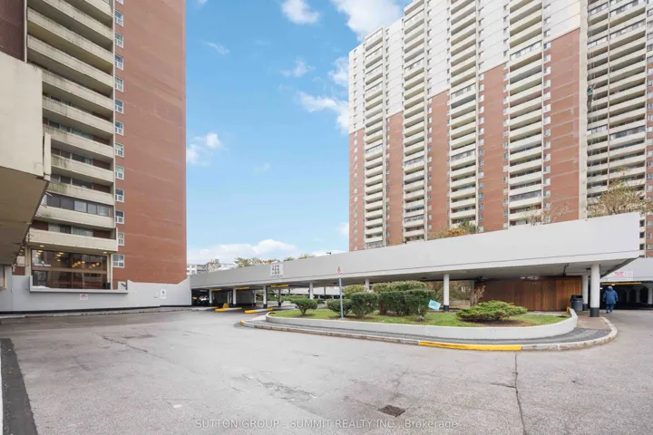 5  Massey  Square, Toronto E03, ON M4C 5L6