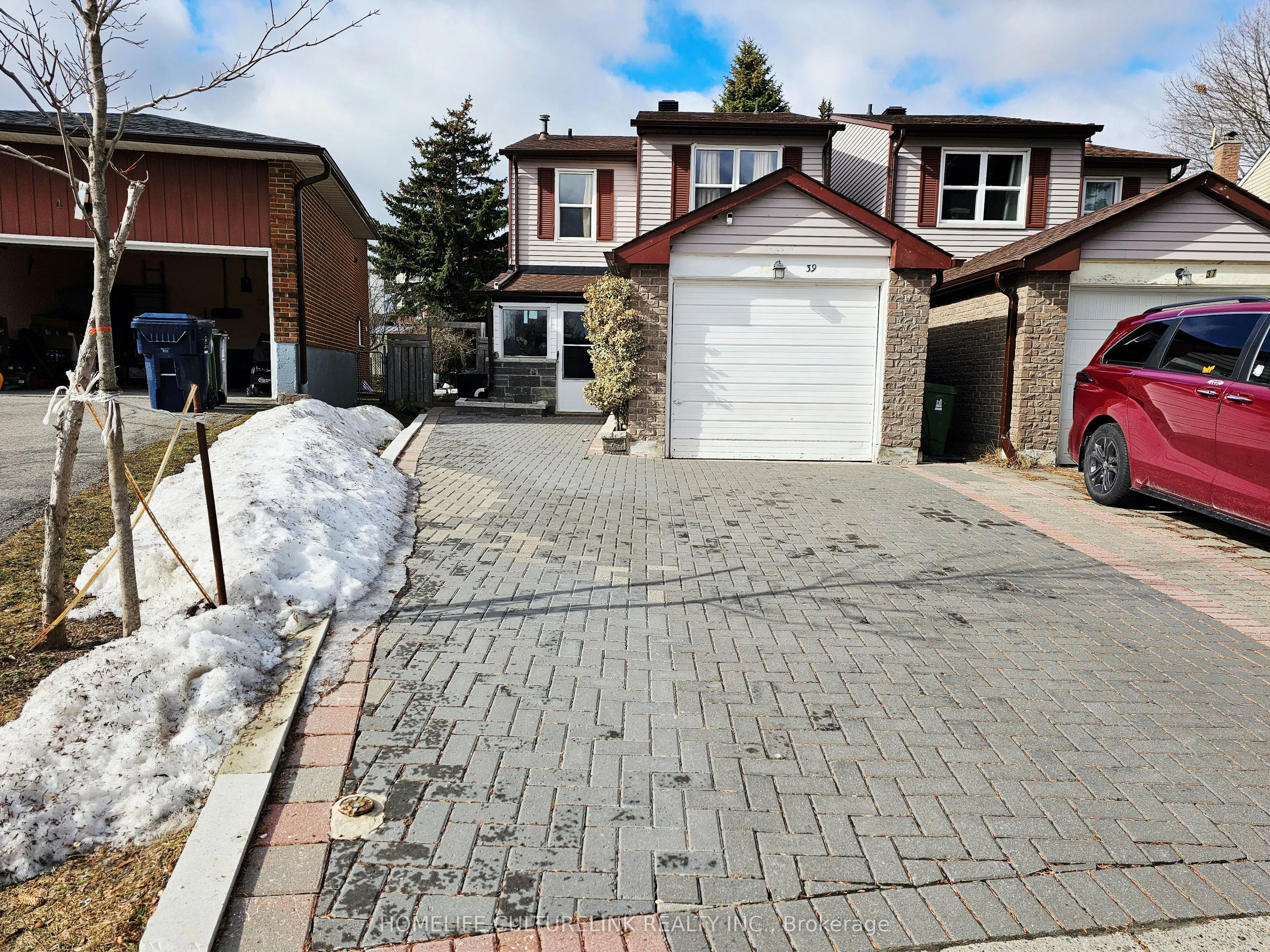 Detached Home For Lease | E12886768