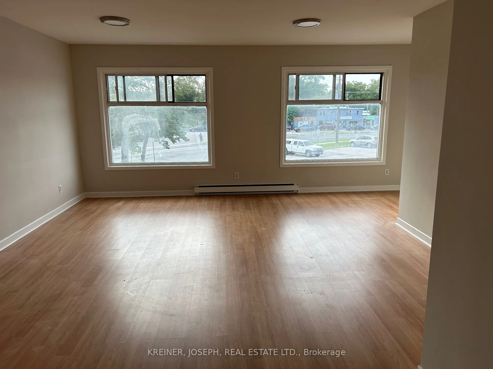 Cottage For Lease | E12902080