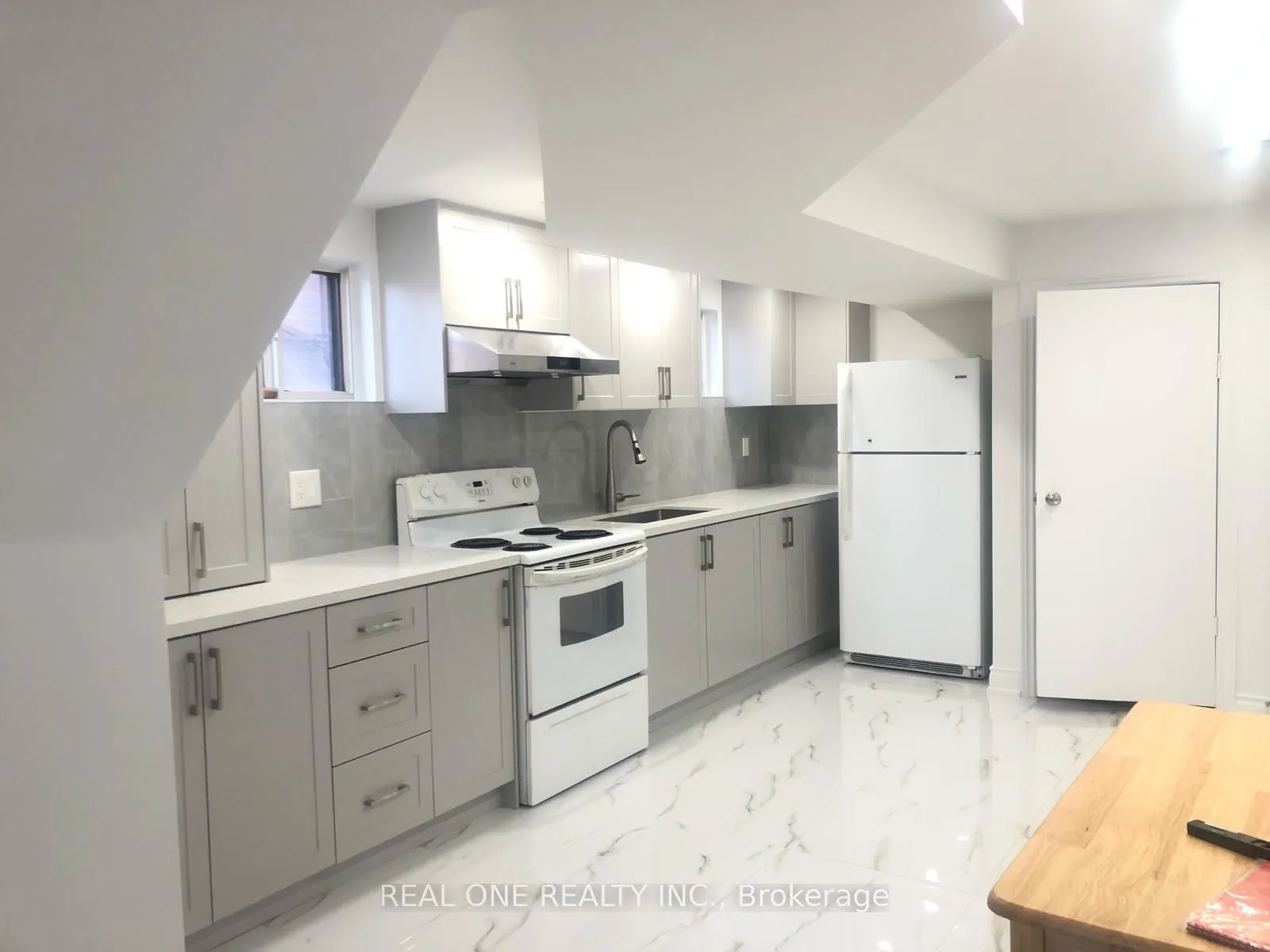 Semi-Detached Home For Lease | E12912540