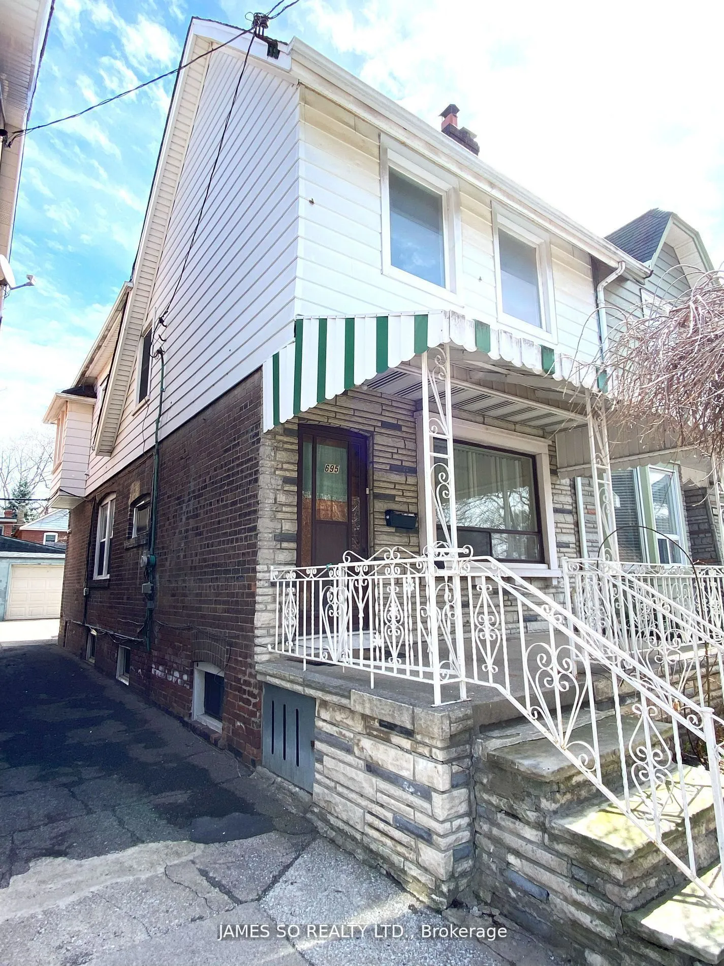 Semi-Detached Home For Lease | E12913280