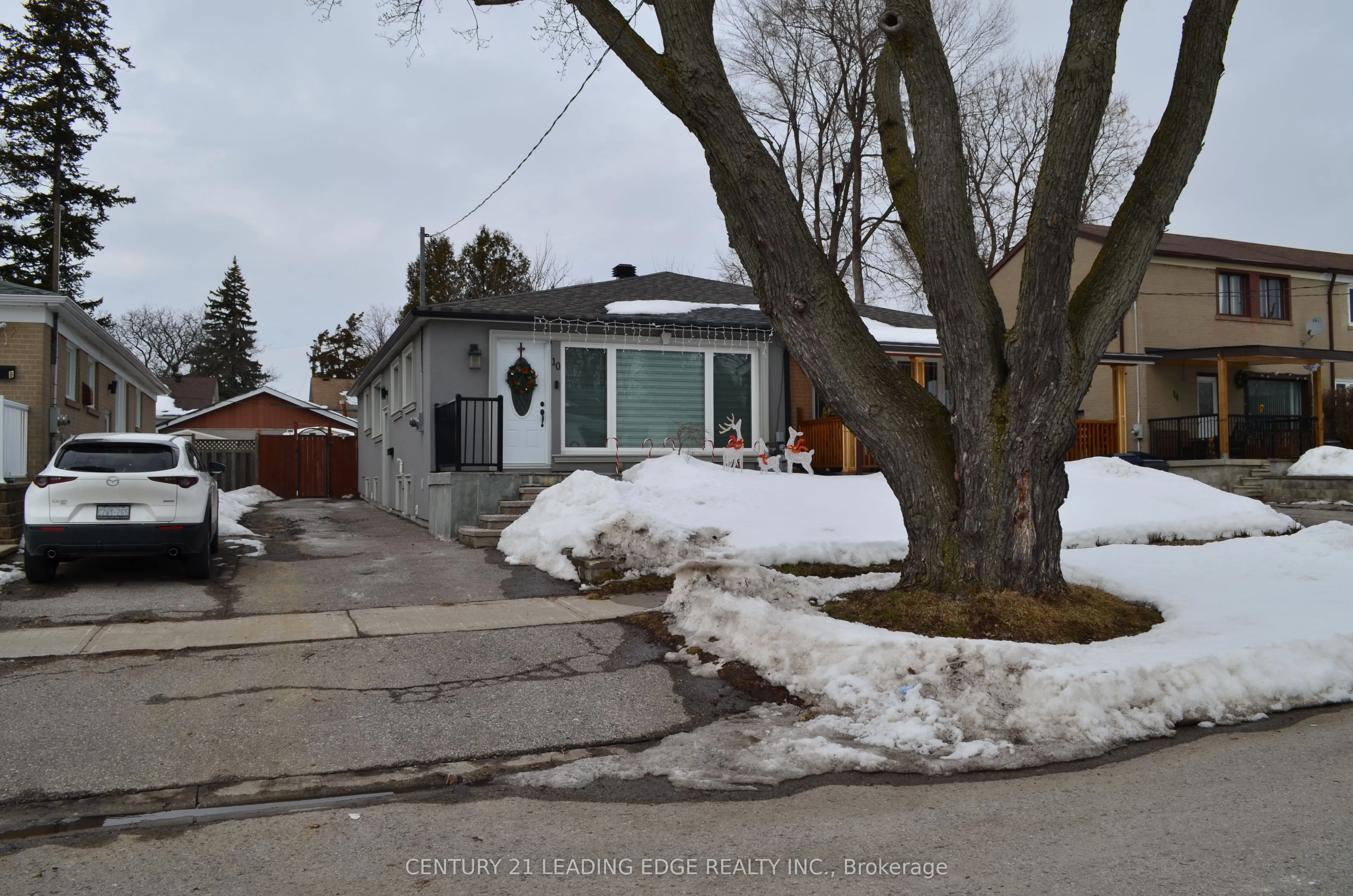 Semi-Detached Home For Lease | E12920142