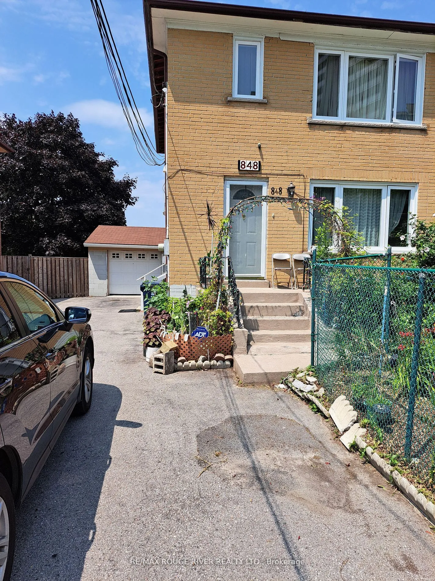 Semi-Detached Home For Lease | E12925428