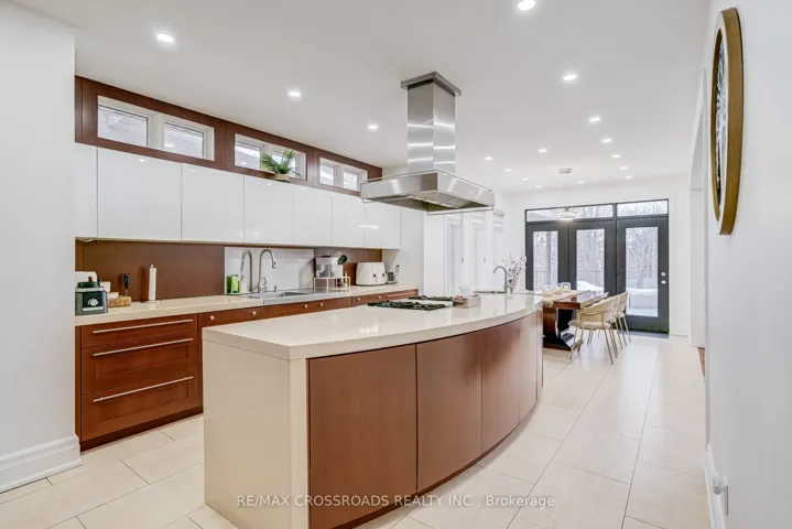 1653  Goldenridge  Road, Pickering, ON L1V 7J5
