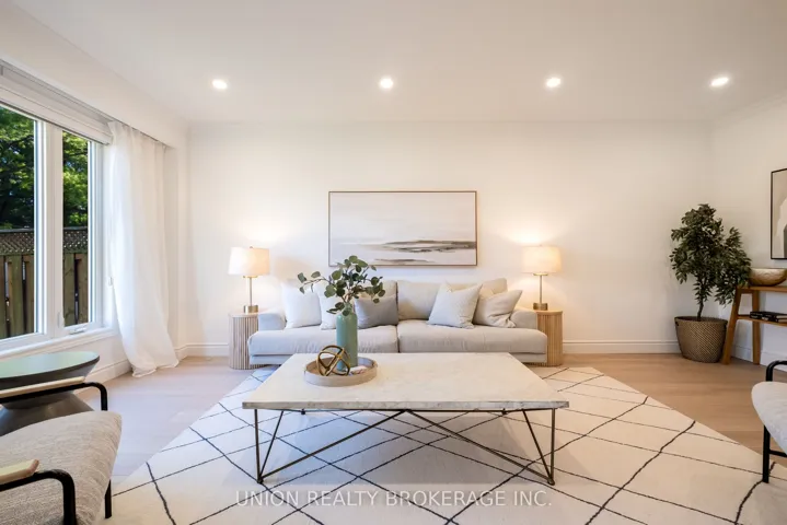 85  La Peer  Boulevard, Toronto E05, ON M1W 2H4