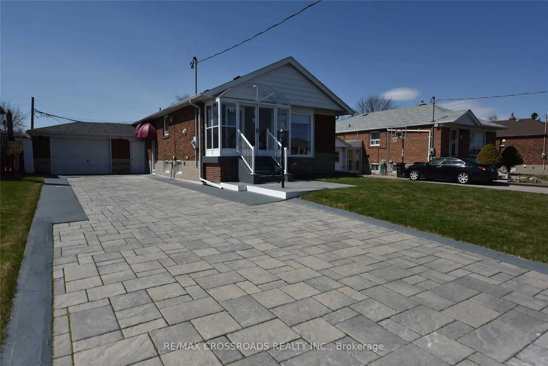 Detached Home For Lease | E12938658