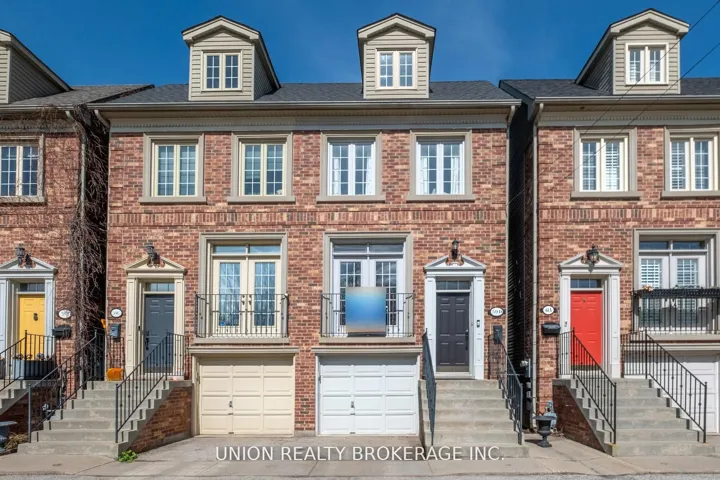 59D  Woodbine  Avenue, Toronto E02, ON M4L 3P1