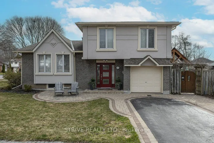 11  Lorraine  Court, Clarington, ON L1C 3L5